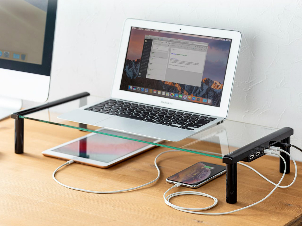 4ポートのUSB給電を搭載する強化ガラス製モニター台がサンワダイレクトから エルミタージュ秋葉原