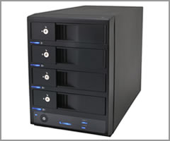 �����̃C���e���W�F���g�r��USB3.0 eSATA�R���{