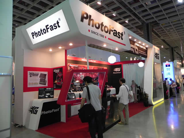 PhotoFast�u�[�X