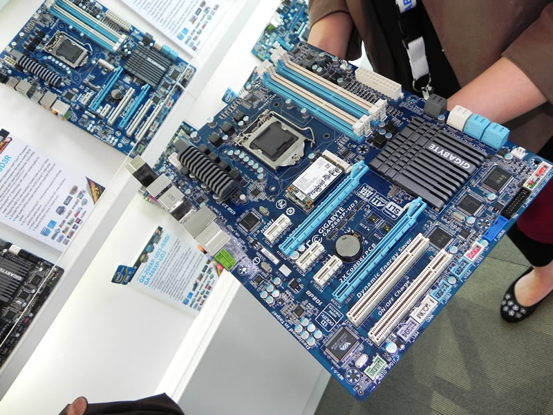 GIGABYTE