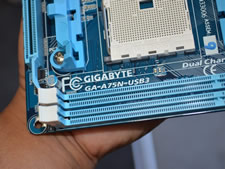 GIGABYTE