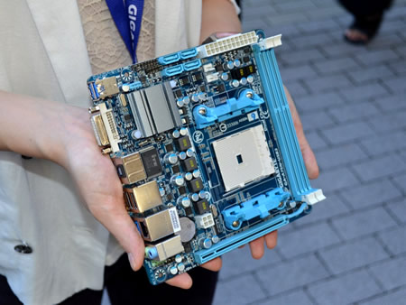GIGABYTE