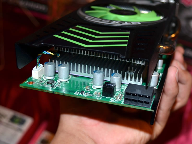 Giada GeForce LAN