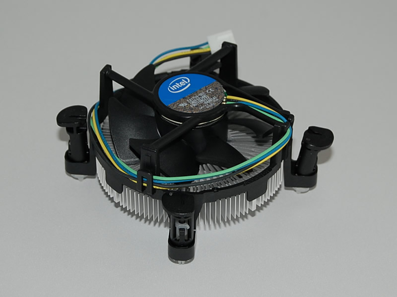 Intel�����N�[���[