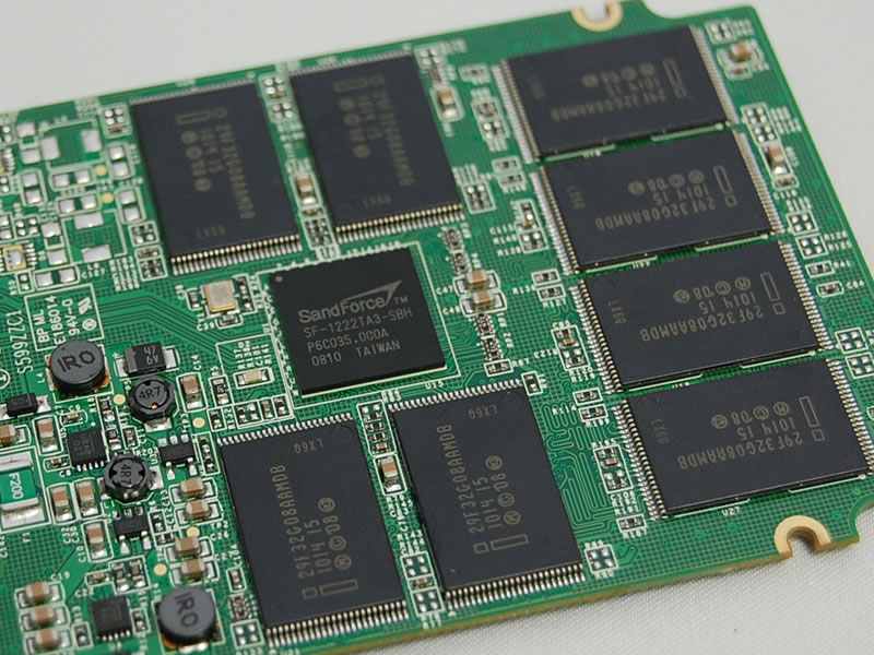CORSAIR SSD