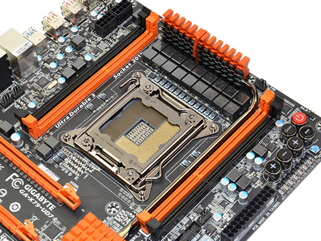 Gigabyte  X79  動作品