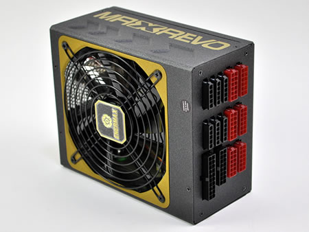 エルミタ的速攻撮って出しレビュー Vol.87 ENERMAX「MAXREVO