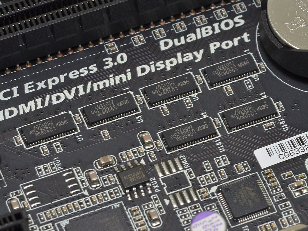 PCI-Express3.0スイッチチップNXP「L04083B」