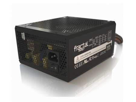 セミファンレス動作のPLATINUM認証電源、Fractal Design「Newton R3」シリーズ