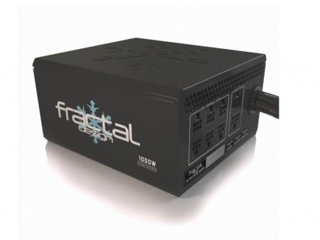 セミファンレス動作のPLATINUM認証電源、Fractal Design「Newton R3」シリーズ