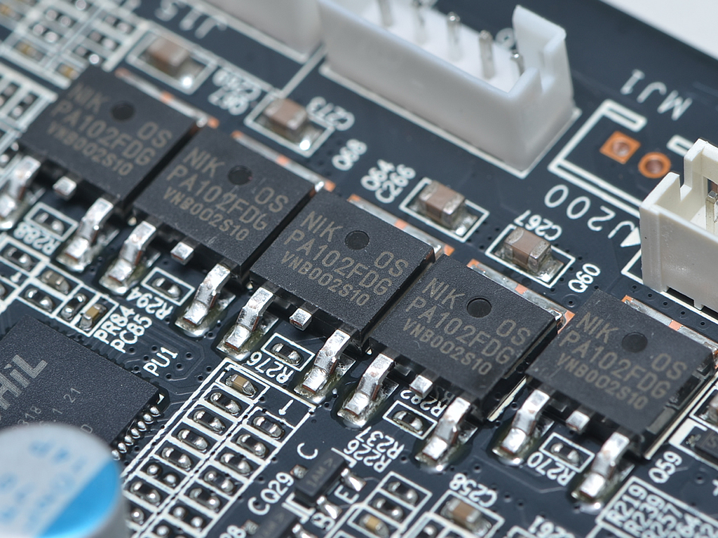 Микросхемы asus. Nikos pa102fdg. Nikos pa102fdg на материнской плате. Мосфеты на материнской плате. Мосфеты Nikos.