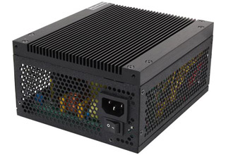 Rosewill、PLATINUM認証ファンレス電源ユニット「Silent Night 500」など2機種