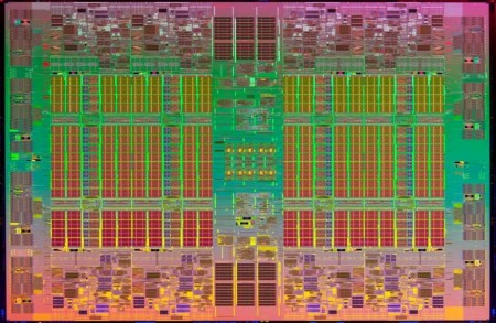 インテル、前世代から性能を2.4倍向上させた「Itanium 9500」シリーズ発表