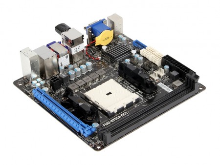 MSI、充実した機能が特徴のSocket FM2対応Mini-ITXマザーボード「FM2-A75IA-E53」