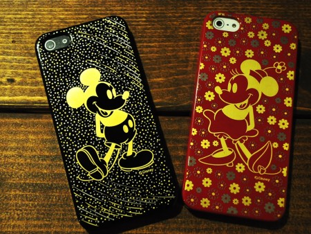 宮内庁御用達“本漆塗り”のキャラクターiPhone 5カバー