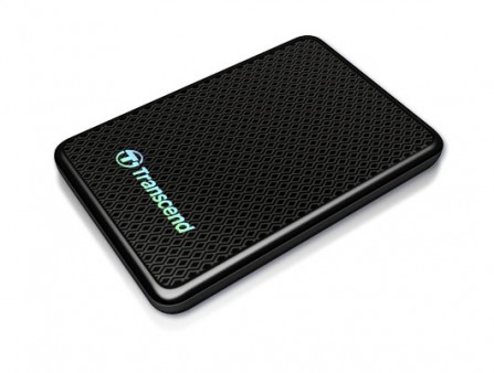 トランセンド、重量56gのUSB3.0対応ポータブルSSD「ESD200」シリーズ発売