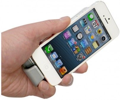 24個の吸盤でiPhone 5と一体化できるモバイルバッテリー、JTT「Hybrid for iPhone5」