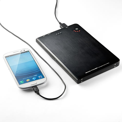 スマホなら6～7回充電可能な大容量16,000mAh仕様のモバイルバッテリーがサンワから発売中