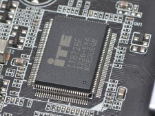 GA-Z77X-UD4H