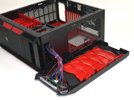 ゲーマー向けフルタワーPCケースの実力者 AeroCool「Xpredator X3