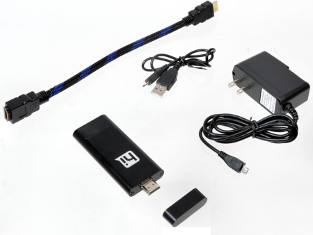 クアッドコアCPUを搭載したスティック型Android端末、サンコー「Android SmartTV Quad-core」