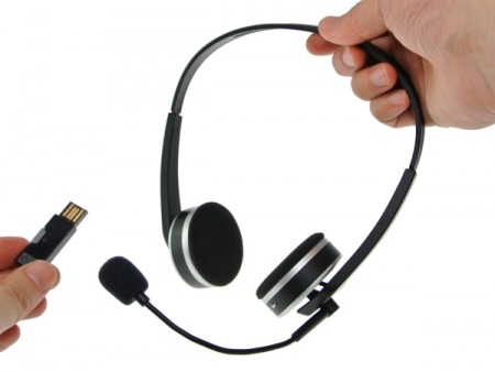 エバーグリーン、Bluetoothよりノイズに強い実売5,000円の2.4GHz無線ヘッドセットを発売