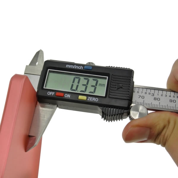 エバーグリーン、厚さ0.3mmの極薄iPhone 5背面カバー全6色発売