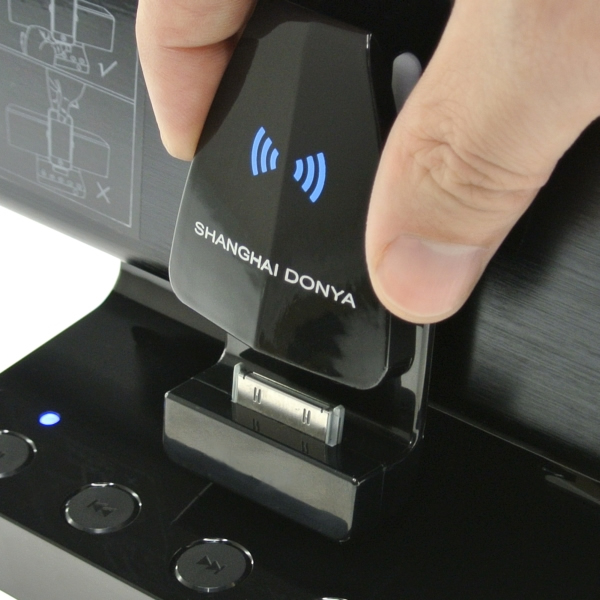 Dockスピーカーをワイヤレス化する、Bluetoothドングルがエバーグリーンから