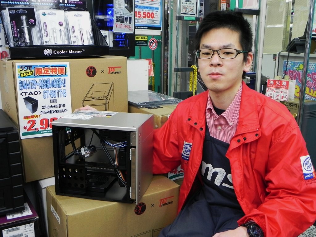 ツクモパソコン本店の植村さん