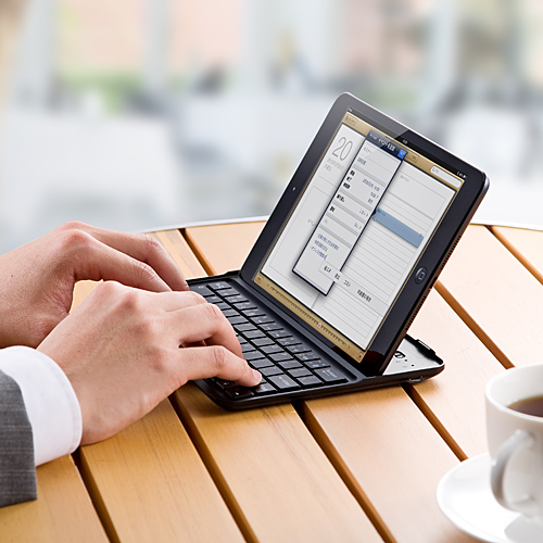 iPad miniと合体。持ち運び楽チンなカバー型Bluetoothキーボード「400-SKB041」サンワダイレクトから