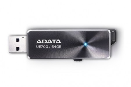 読込最大200MB/secのUSB3.0対応フラッシュメモリ、ADATA「DashDrive Elite UE700」シリーズ