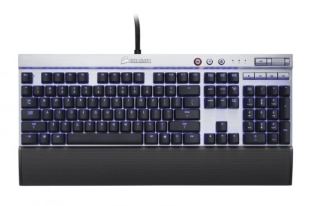 20キーロールオーバー対応のCherry MX赤軸搭載ゲーミングキーボード、CORSAIR「Vengeance K70」