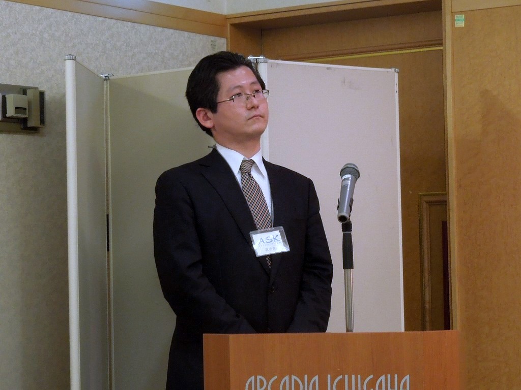 株式会社アスク第一営業部の遠藤亮氏が、セッション全体の司会進行を担当した