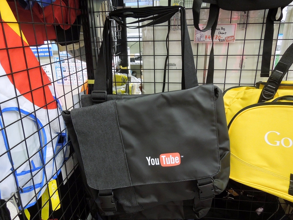 YouTube Cross Bag Champ（4,980円）