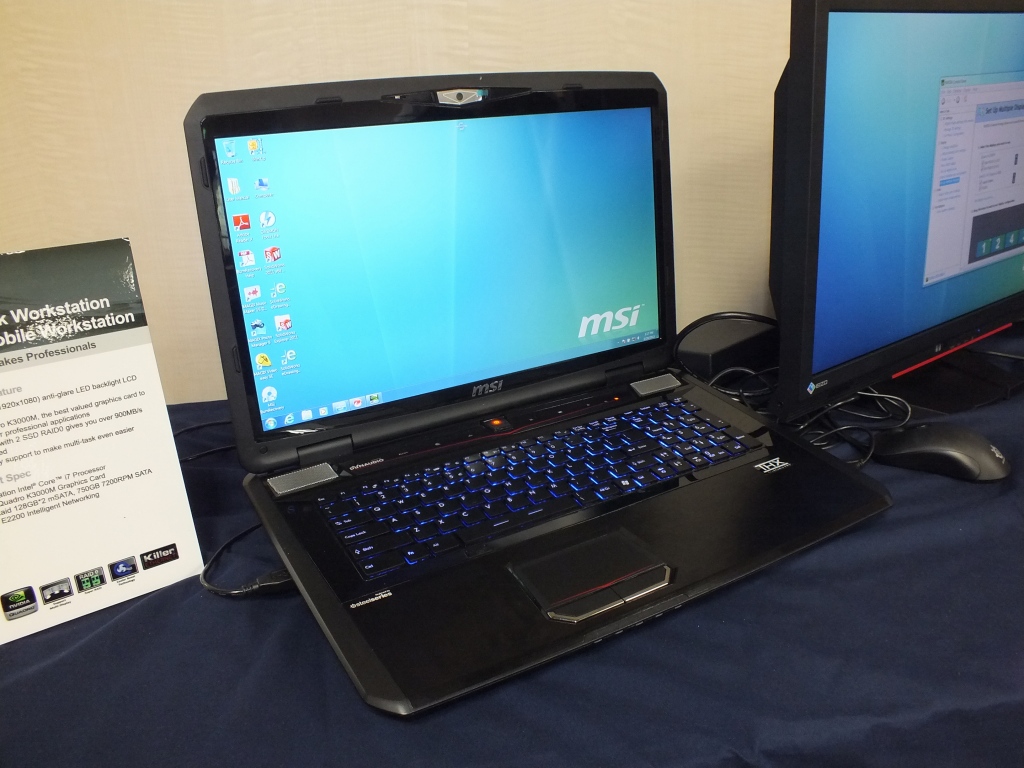 17.3インチノングレア液晶を採用した上位モデル「GT70 Workstation」