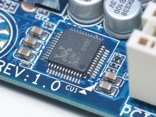 GA-C1007UN-D