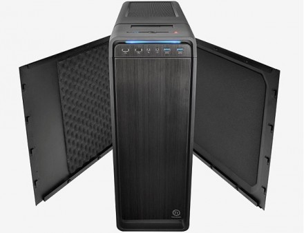 モダンデザイン採用の静音フルタワーケース、Thermaltake「Urban S71」シリーズ