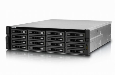 フォースメディア、1,100MB/sec、10万IOPSのSSD NAS「TurboNAS Extreme Package」発売