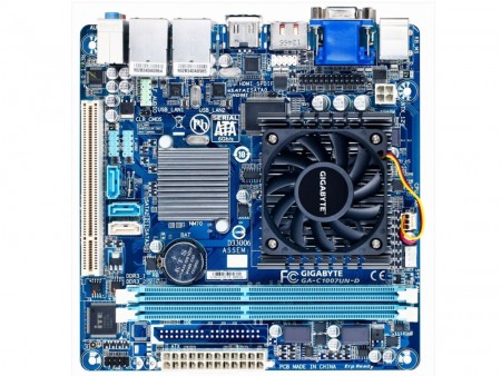 GIGABYTE、Ivy Bridge版省電力Celeronを搭載したMini-ITXマザーボード「GA-C1007UN-D」など4機種