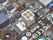 Mini-ITXケースに搭載できるMicroATXマザーボード、ASRock「H61M-VG3