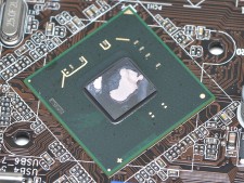 Mini-ITXケースに搭載できるMicroATXマザーボード、ASRock「H61M-VG3