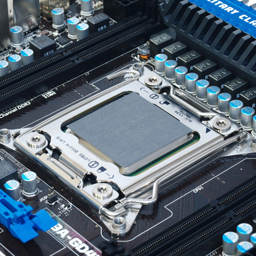 コイツは注目。高品質・高信頼性の国産炭素繊維熱伝導シート、サイズ「楽々カーボンシート」