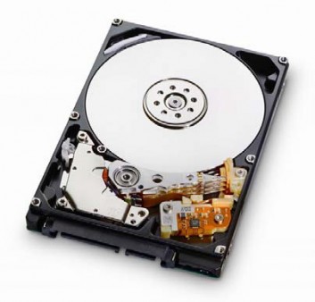 HGST、1.5TBの9.5mm厚2.5インチHDD「Travelstar 5K1500」発表