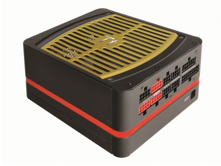 Thermaltake、専用ソフトで稼働状況をモニタリングできるGOLD電源「Toughpower DPS」シリーズ