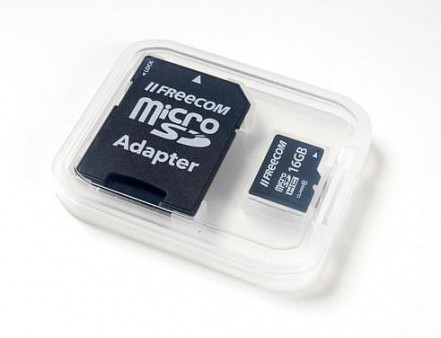 フリーコム、スピードクラスClass10のSDHC/micro SDHCカード16/32GB計4種