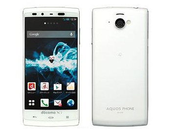 片手でらくらく扱える4.3インチ液晶スマートフォン、NTTドコモ「AQUOS PHONE si SH-07E」