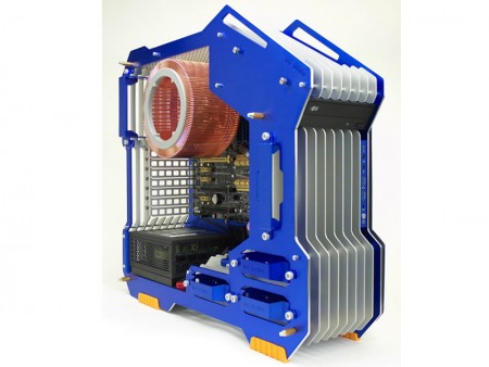 オリオスペック、オープンフレームアルミケース採用の完全ファンレスPC発売