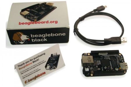 アールエスコンポーネンツ、実売5,000円のカードサイズボードPC「BeagleBone Black」取り扱い開始