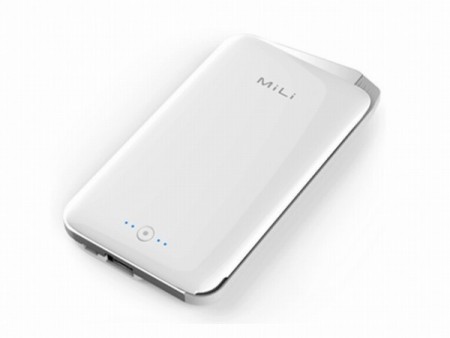 オータス、ケーブル内蔵の5,000mAhスリムバッテリー「MiLi Power Crystal 2」発売開始