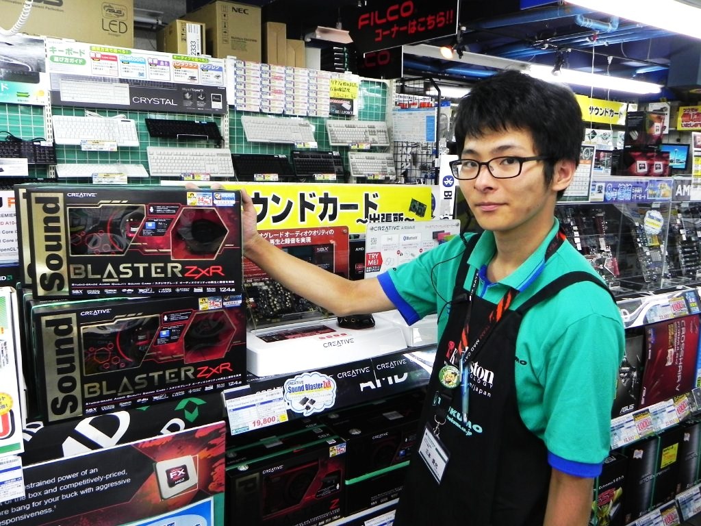 ツクモパソコン本店の三本さん